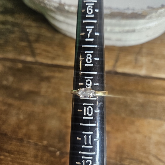 Lia Sophia Ring Size 9 + - Picture 2 of 3